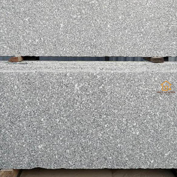 Đá Trắng Suối Lau